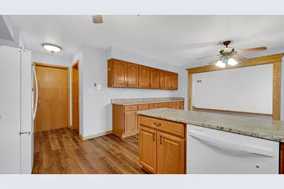 218 Summerhill Drive, Dyer, IN 46311 - Photo 14