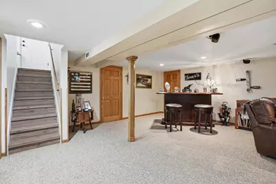 9008 Hess Drive, Highland, IN 46322 - Photo 14