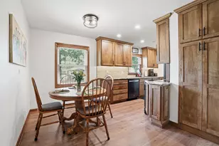 9008 Hess Dr, Highland, IN 46322 - Photo 8
