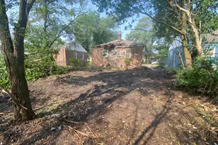 2221 Kentucky St, Gary, IN 46407 - Photo 2
