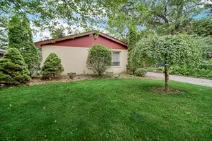 1634 Wilson St, Munster, IN 46321 - Photo 2