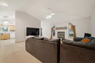 2784 Barberry Dr, Hobart, IN 46342 - Photo 8