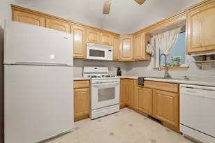 2784 Barberry Dr, Hobart, IN 46342 - Photo 10