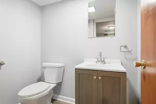 725 W 70th Ave, Merrillville, IN 46410 - Photo 26
