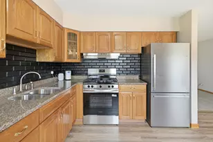 725 W 70th Ave, Merrillville, IN 46410 - Photo 14