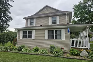 79 Lansing St, La Porte, IN 46350 - Photo 2