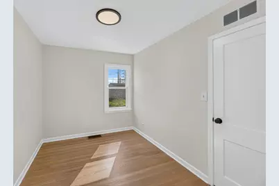 8426 Gordon Drive, Highland, IN 46322 - Photo 14