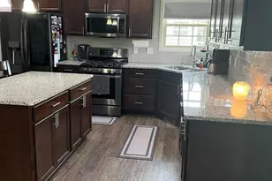 702 19th St SE, Demotte, IN 46310 - Photo 12