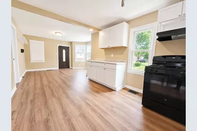 544 Fremont Street, La Porte, IN 46350 - Photo 4