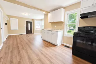 544 Fremont St, La Porte, IN 46350 - Photo 4