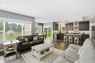 8605 Manor House Dr, Saint John, IN 46373 - Photo 8