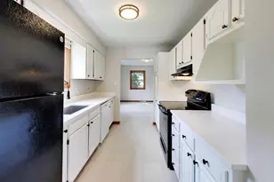226 N Jay St, Griffith, IN 46319 - Photo 8