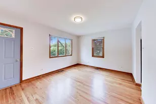 226 N Jay St, Griffith, IN 46319 - Photo 4