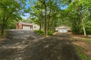10856 N Makeever Dr E, Demotte, IN 46310 - Photo 2