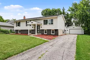 7331 W 83rd Ln, Crown Point, IN 46307 - Photo 2