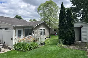 4411 W 92nd Pl, Merrillville, IN 46410 - Photo 4