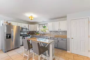 3789 Van Kley Dr, Wheatfield, IN 46392 - Photo 8