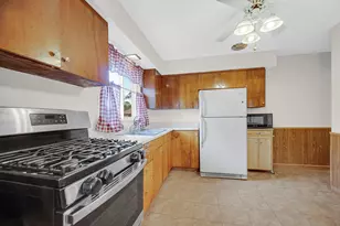 7638 Missouri Ave, Hammond, IN 46323 - Photo 8