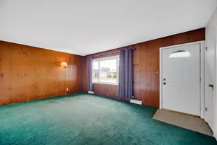 7638 Missouri Ave, Hammond, IN 46323 - Photo 4