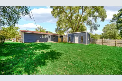 2933 W 38th Place, Hobart, IN 46342 - Photo 2