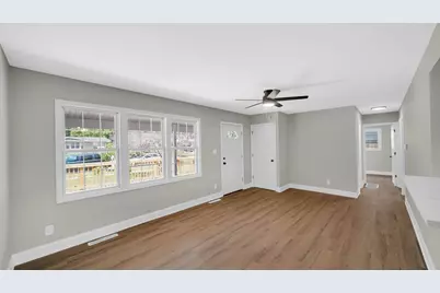 2933 W 38th Place, Hobart, IN 46342 - Photo 6