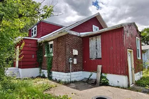 834 E 41st Ave, Gary, IN 46409 - Photo 2