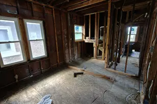 834 E 41st Ave, Gary, IN 46409 - Photo 14
