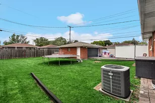 8340 Cottage Grove Pl, Highland, IN 46322 - Photo 20