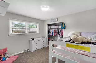8340 Cottage Grove Pl, Highland, IN 46322 - Photo 14