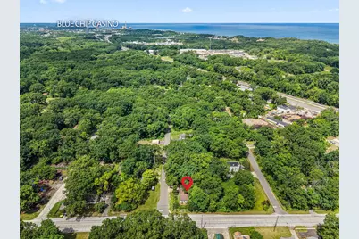 702 N Karwick Road, Michigan City, IN 46360 - Photo 2