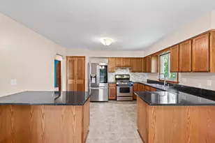 6297 Victory Ave, Portage, IN 46368 - Photo 10
