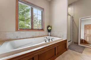 5540 Fountain View Dr, Wheatfield, IN 46392 - Photo 26