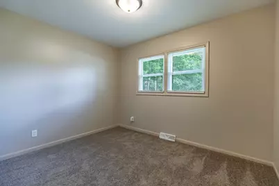 834 S Cline Avenue, Griffith, IN 46319 - Photo 12
