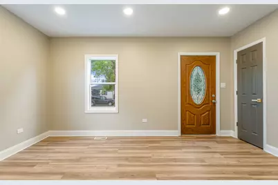 271 Lincoln Street, Gary, IN 46402 - Photo 8