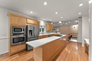 203 Fieldstone Dr, La Porte, IN 46350 - Photo 10