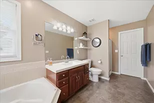 518 Golden Rain Ct, Demotte, IN 46310 - Photo 26