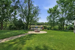 518 Golden Rain Ct, Demotte, IN 46310 - Photo 10