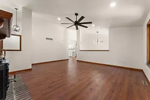 1811 N Country Ln, Michigan City, IN 46360 - Photo 4