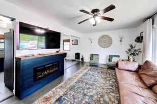 936 Northgate Dr, Dyer, IN 46311 - Photo 2