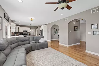 11126 N 1000 W, Demotte, IN 46310 - Photo 8