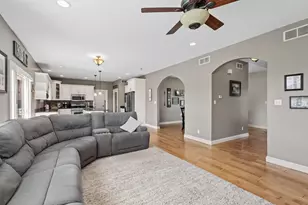 11126 N 1000 W, Demotte, IN 46310 - Photo 8