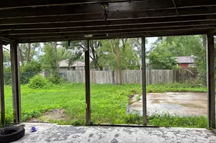 1164 Decatur St, Gary, IN 46403 - Photo 14