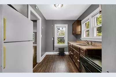 112 W 13th Street, La Porte, IN 46350 - Photo 8