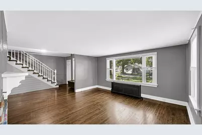 112 W 13th Street, La Porte, IN 46350 - Photo 2