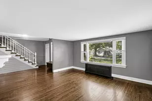 112 W 13th St, La Porte, IN 46350 - Photo 2