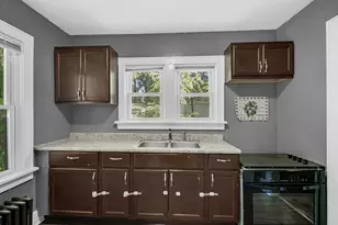 112 W 13th St, La Porte, IN 46350 - Photo 6