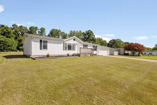 1351 E Colonial Dr, La Porte, IN 46350 - Photo 2