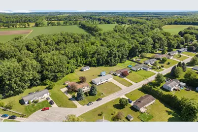 1351 E Colonial Drive, La Porte, IN 46350 - Photo 40