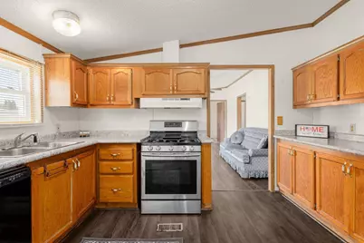 1351 E Colonial Drive, La Porte, IN 46350 - Photo 12