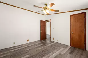 1351 E Colonial Dr, La Porte, IN 46350 - Photo 22